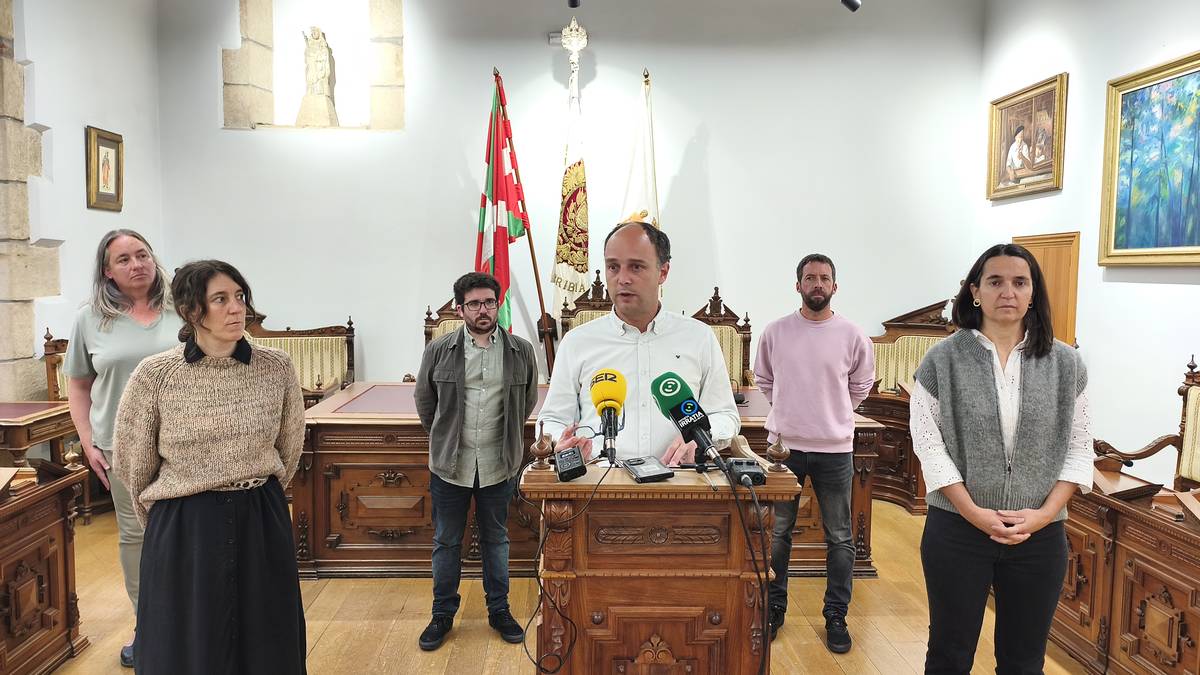 Igor Enparan: «Ezadostasunak legitimoak dira, baina EAJk datu partzialak, interpretazio okerrak edo gezurrak esaten dituenean, ez da kritika politikoa, udala kaltetzeko egiten dute»