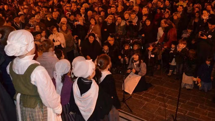 Hendaiako 49. Olentzero kantuz ekimenean parte hartzeko deialdia zabalik