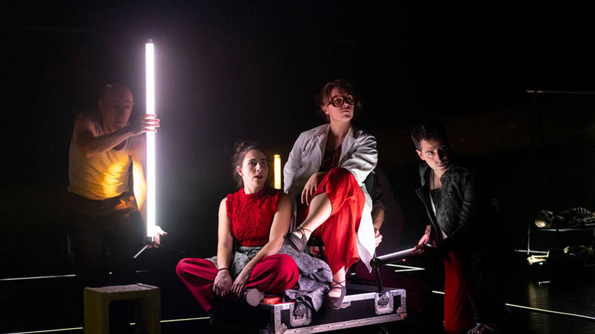 Asteburu honetan hasiko da XXI. Keinu Leihoak Antzerki zikloa Lesakan