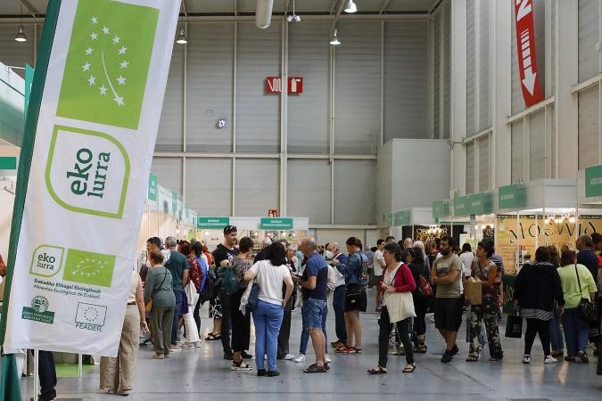 Kontsumo, ekoizpen eta bizimodu berdearen aldeko 10.000 lagun bildu ditu Bioterrak