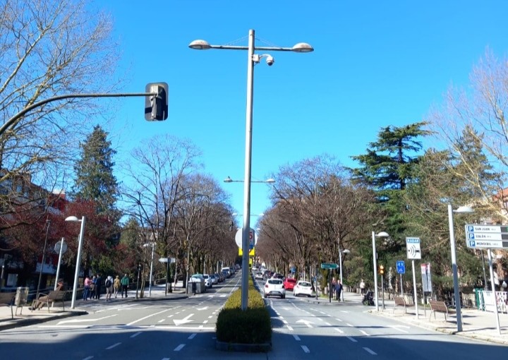Zortzi bideo-kamera gehiago instalatu ditu Irungo Udalak kaleko zaintza indartzeko