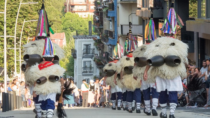 Irungo Udalak Euskal Jiraren antolakuntza «aldebakarrez bereganatzeko» hartu duen erabakia salatu du EH Bilduk