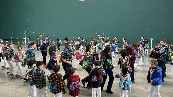 'Puxka-puxka' Arantzan eta mozorroak Igantzin