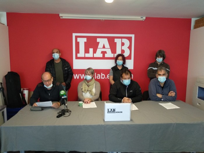 LAB sindikatuak Sokoako dibidendoen banaketa eta soldata politikak salatu ditu