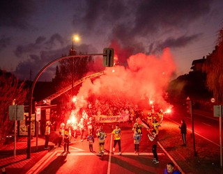 Milaka bidasotar batu zaizkio Korrikaren uholdeari, eskualdetik pasa den bigarren goizaldean