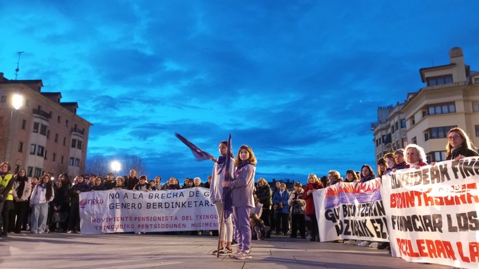 Martxoaren 8ko manifestazioa antolatzeko bilera irekia antolatu du ostiralean M8 Asanblada Feminista Bidasoak