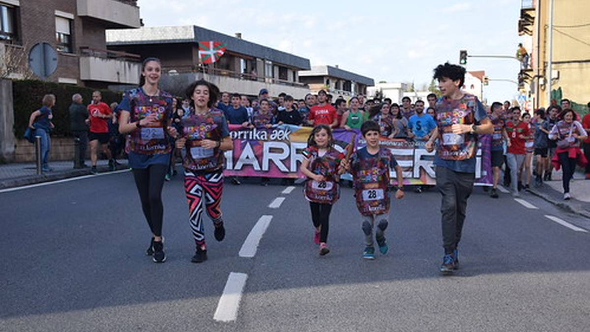 Korrika prestatzeko laguntza beharrezkoa dela oroitarazi du AEKk