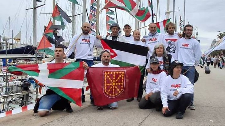 Luka Remiro beratarra Israelgo Armadak gelditu duen Global Sumud flotillako Elengi ontzian zihoan
