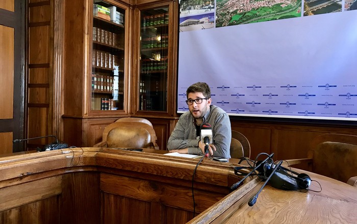 David Soto: "Uztailan EAJ eta EH Bildurekin abiatutako elkarrizketa prozesuaren ondotik, pilota jeltzaleen teilatuan dago"