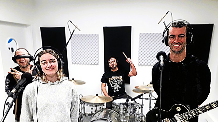 EZ GAUDE KONFORME #25 - B.O.T.H.