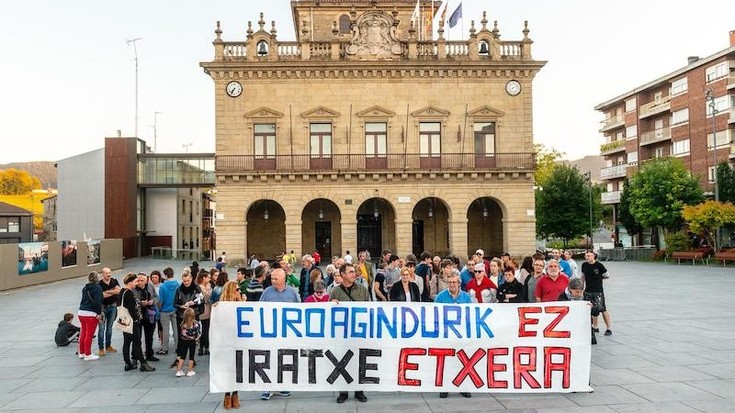 Parisko dei auzitegiak, Iratxe Sortzabal preso irundarraren aurka, Espainiako entzutegi nazionalaren laugarren euroagindu eskaera epaituko du gaur