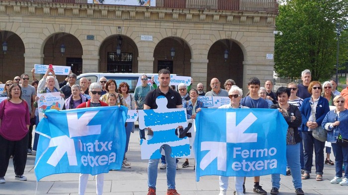 "Puzzlea osatu arte!" jarraitzeko konpromisoa adierazi zuten larunbatean Irunen ere