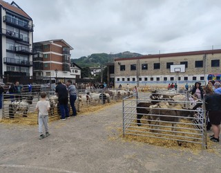 X. Azienda Feria ospatu zuten beratarrek pasaden larunbatean