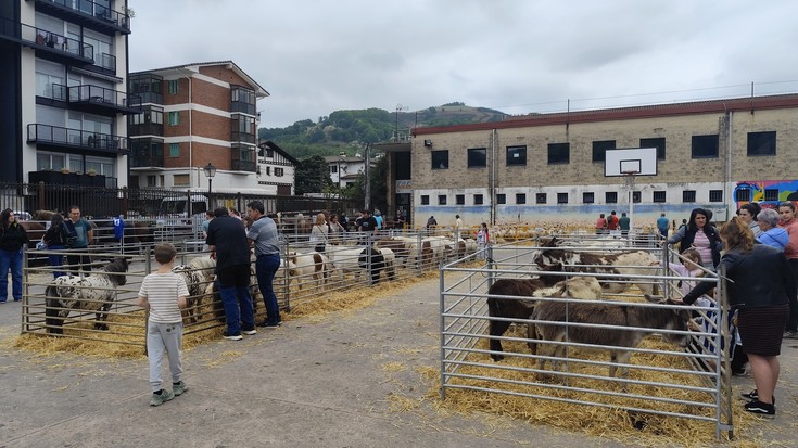 X. Azienda Feria ospatu zuten beratarrek pasaden larunbatean