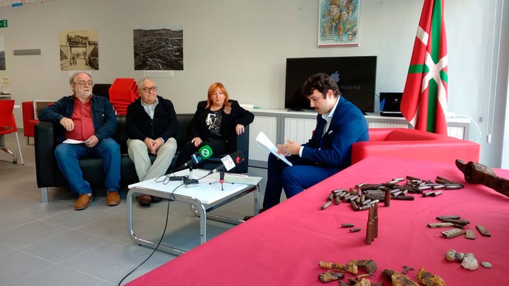 «Izan zirenak eta izango direnak» franquismo garaian errepresialiatutako bidasoako emazteak gogoan 