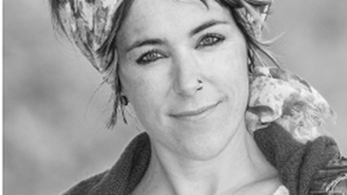 Ahapetik Iratxe Esnaola