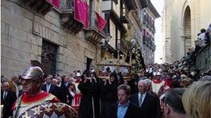 Hondarribia, aste santua eta ohiturak 