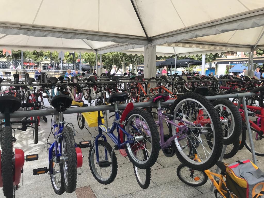 Bizikletak eta patineteak salerosteko Merka2dasoa azoka irailaren 20an