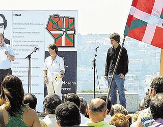 "Pertur" omendu eta egiaren exijentziarekin bat egiteko ekitaldia antolatu dute larunbatean Avenida Zubian