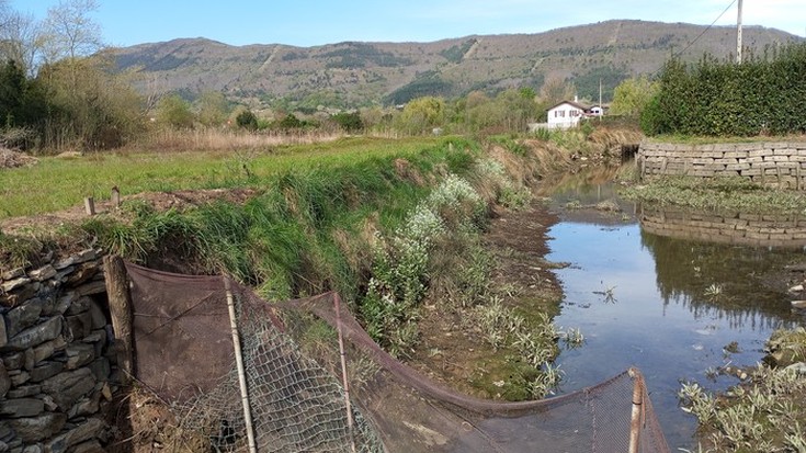 Uholde-arriskua uste baino azkarrago garatzen ari dela frogatuta, Mendelun neurriak hartzeko laguntza eskatu du Hondarribiak