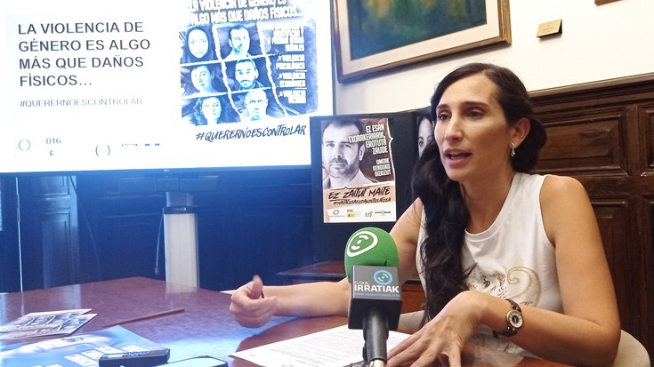 Indarkeria matxista psikologikoaz, ekonomikoaz eta bikarioaz kanpaina egingo dute Irunen A25ari begira