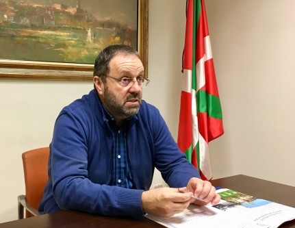 Txomin Sagarzazu: `Alkatetza eginkizun zibikotzat ulertzen dut, eta bolada baterako ardurak hartuta, nahikoa ikusten dut´