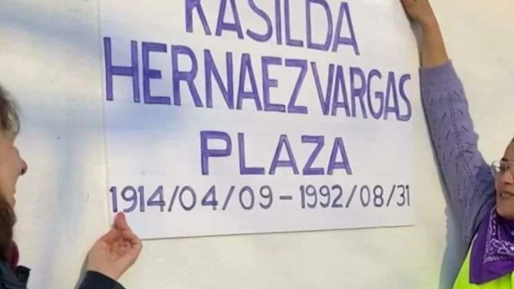 Emakumeek euren lekua aldarrikatzen dute Hendaiako kale izendegian  
