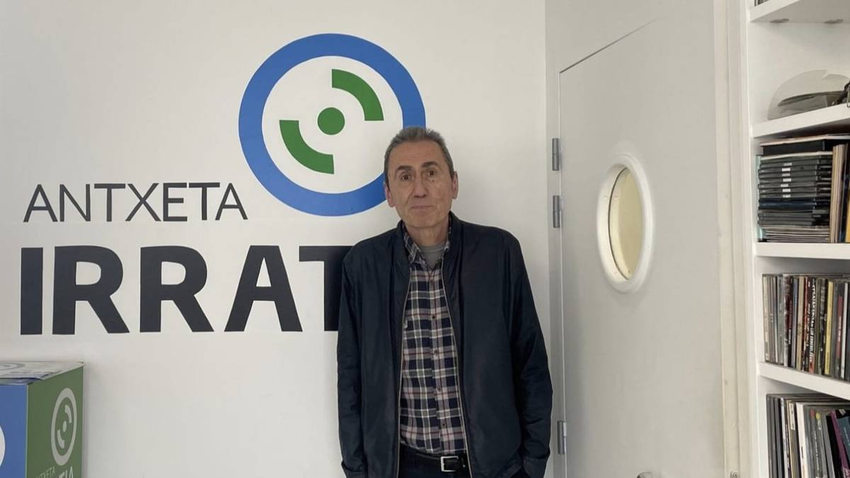 Jabier Muguruza: «Ez duzu zertan ados egon behar pertsonaia ezberdinek planteatzen dutenarekin»