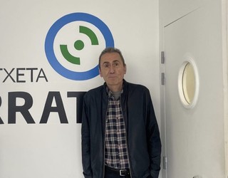 Jabier Muguruza: «Ez duzu zertan ados egon behar pertsonaia ezberdinek planteatzen dutenarekin»