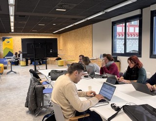 Bidasoa Digitalak 41 enpresari lagundu die eraldaketa digitalean