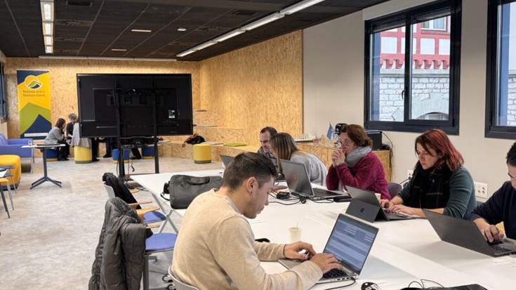Bidasoa Digitalak 41 enpresari lagundu die eraldaketa digitalean
