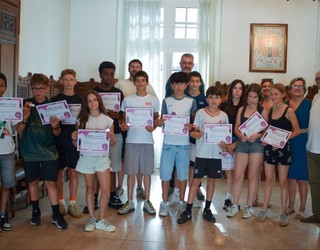 Jazarpena eta eraso sexistak prebenitzeko Angela dispositiboan parte hartu dute Hendaiako San Bixente eskolako ikasleek