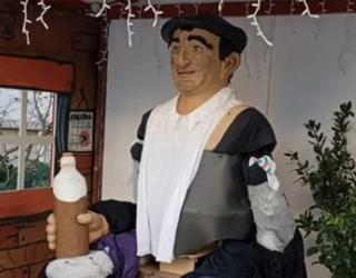 Hendaiako Olentzero andeatu dutela salatu du Akelarrek