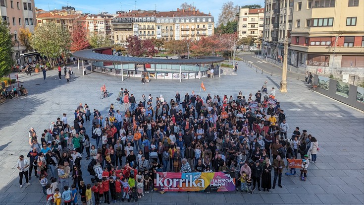 Aurtengo 'Korrika' patxadaz antolatzen hasteko Korrika Batzordeak deitu ditu Bidasoko AEKk