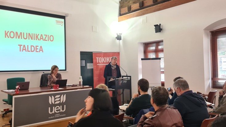 TOKIKOMek Komunikazio talde izaera sendotzea onartu du Urteko Batzar Orokorrean