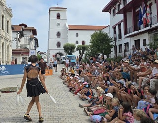Iazkoa baino udako kanpaina ahulagoa izan du Hendaiak %10 bisitari gutxiagorekin