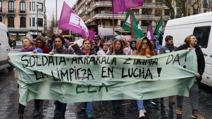 Udal eraikinetako eta kaleko garbitzaileen arteko soldata arrakala salatu du ELA sindikatuak Irunen ere