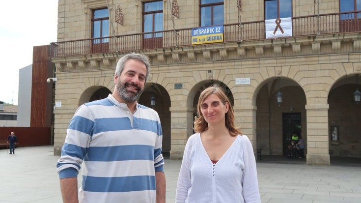 Etxe kaleratzeen beharrei erantzungo dieten erabilera sozialerako bizitokiak ahalbidetu ditu Irungo EH Bilduk