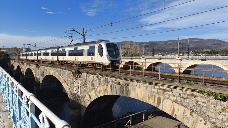 Irungo Nazioarteko zubiko Topoaren trenbidea berrituko dute 2027an