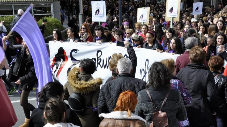 Martxoaren 8ko eguna antolatzeko Bidasoko M8 Asanblada feministak antolaketa bilkura deitu du gaur 