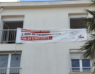 Konpentsazio legeak hiru urte bete dituenean, arauak urratzen dituen jabe baten AirBnB etxea okupatu du Aldak Hendaian