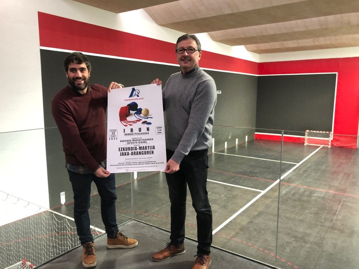 Pilota jaialdi handia Urantzu frontoian eguberritako opari 