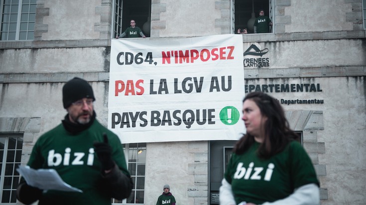 AHTaren «arazo ekologiko, sozial eta demokratikoa» aztertzeko hitzaldia antolatu dute Urruñan