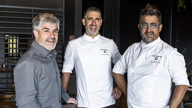 Sutan jatetxearekin Repsol Gidako lehen "eguzkia" jaso dute Txapartegi anaiek