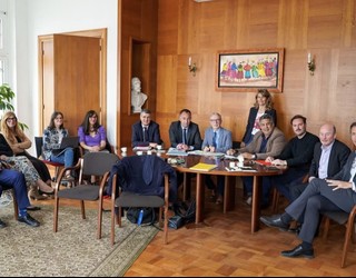 Aireportuak eragiten dituen arazoak aztertzeko bilera egin dute Hendaian