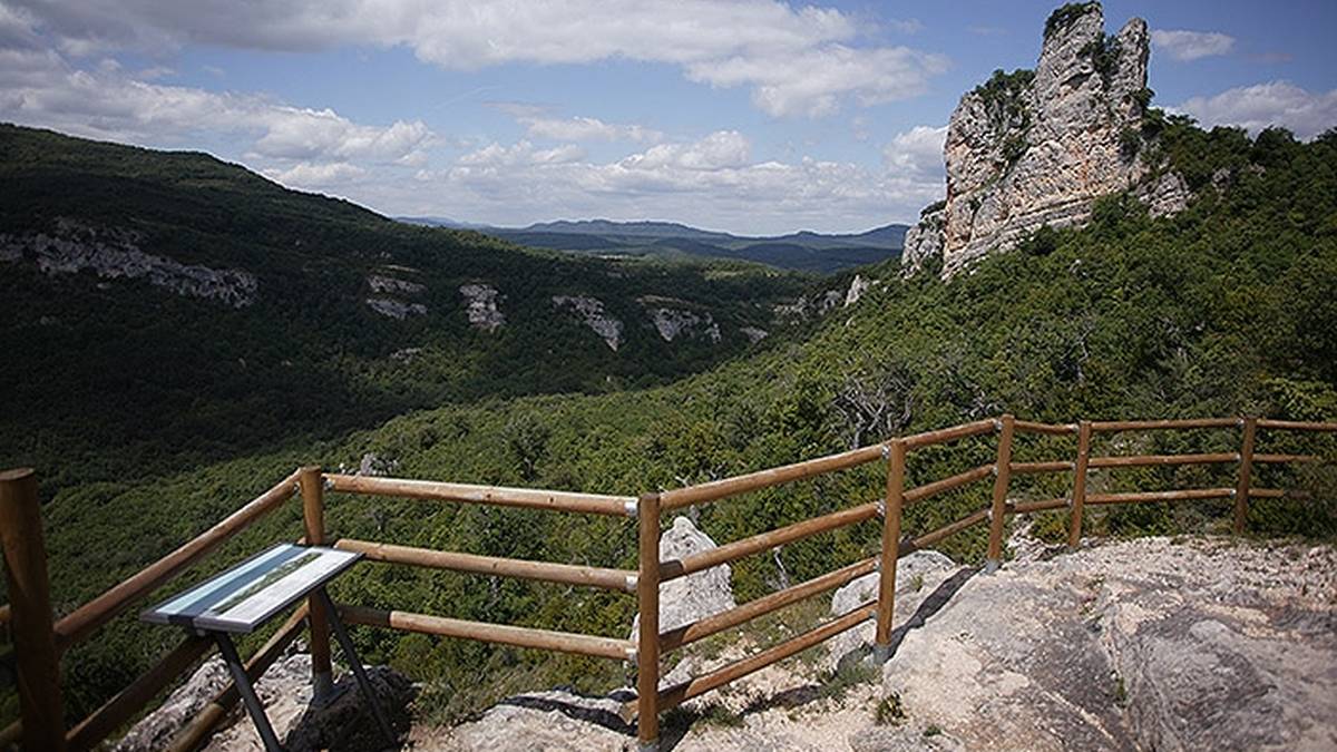 NATURA ONDAREA: IZKI Parke Naturala