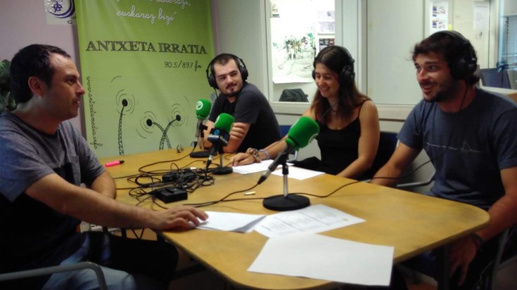 Hendaiako Gazte informazio bulegoak, "Lur handi bat gaztentzat" egitasmoa aurkeztu du