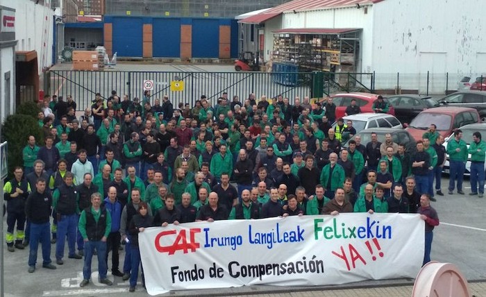 Amiantoaz gaixoturiko lankideari babesa edierazi diote CAFeko langileek