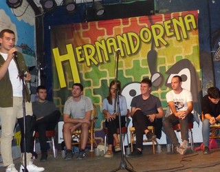 Irati Alcantarilla nagusi Hernandorena bertso sariketaren bigarren saioan