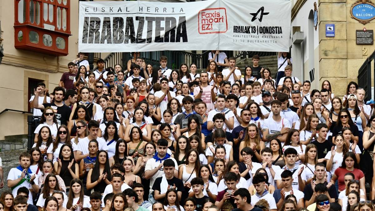 Irungo Ernaik Donostiako manifestaziora deitu ditu Behe Bidasoko gazteak igandean